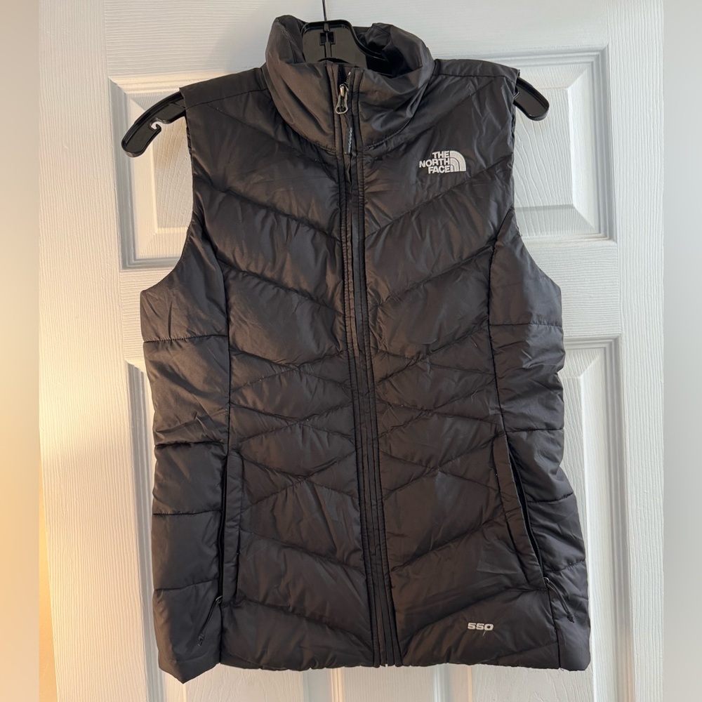 Women’s north face puffer vest